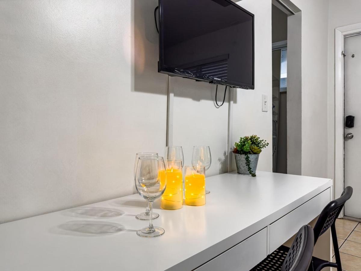 Luxe 2Br1Bath South Beach 1 Min Walk From Ocean 마이애미 비치 외부 사진